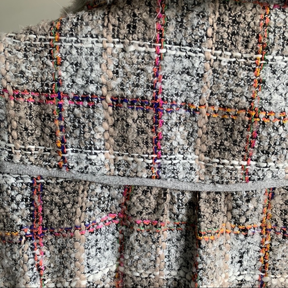 Vest - Picture 3 of 3